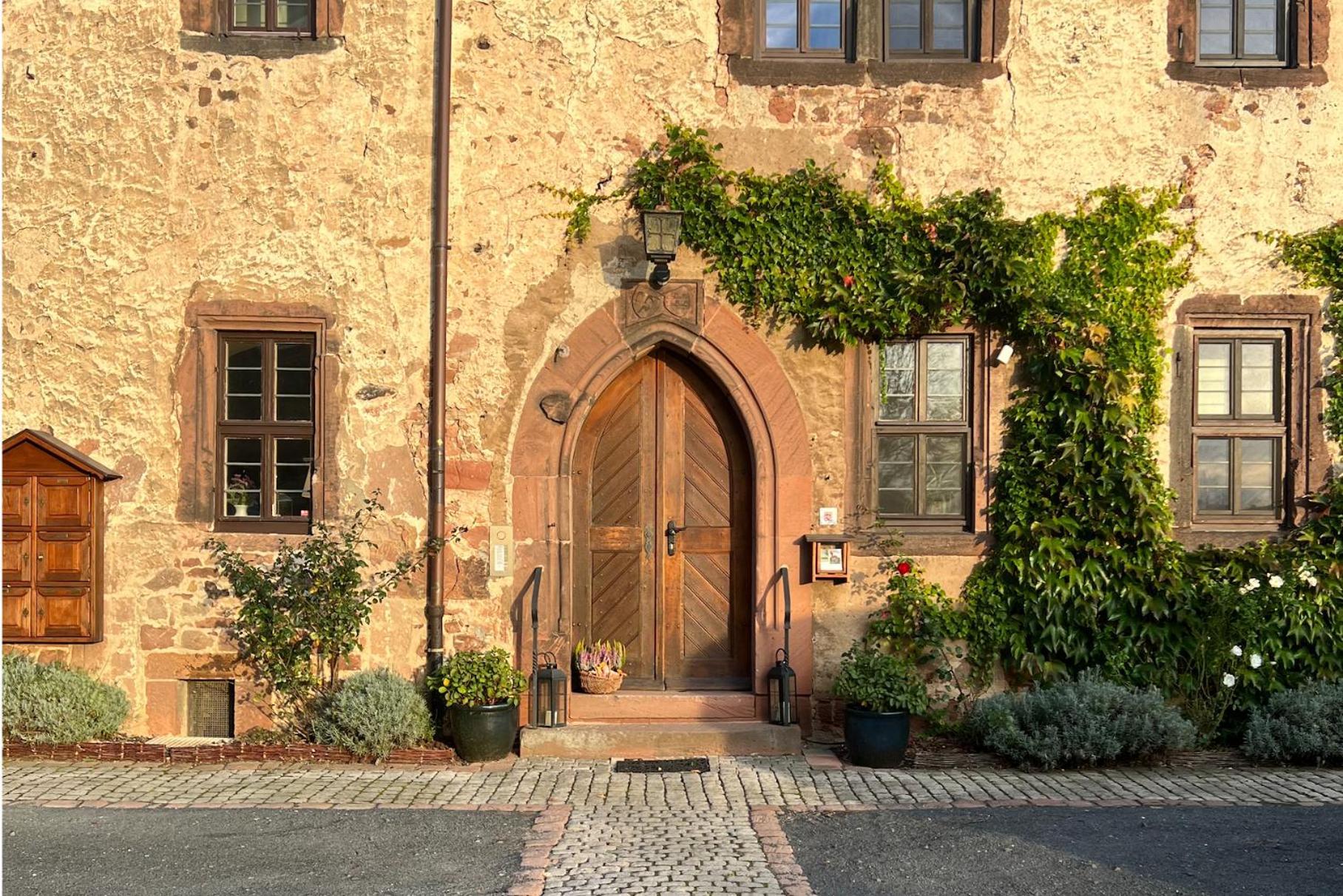 Alte Foersterei - Elegantes Apartment In Der Historischen Hinterburg Schlitz - Nahe Fulda Und Bad Hersfeld 外观 照片